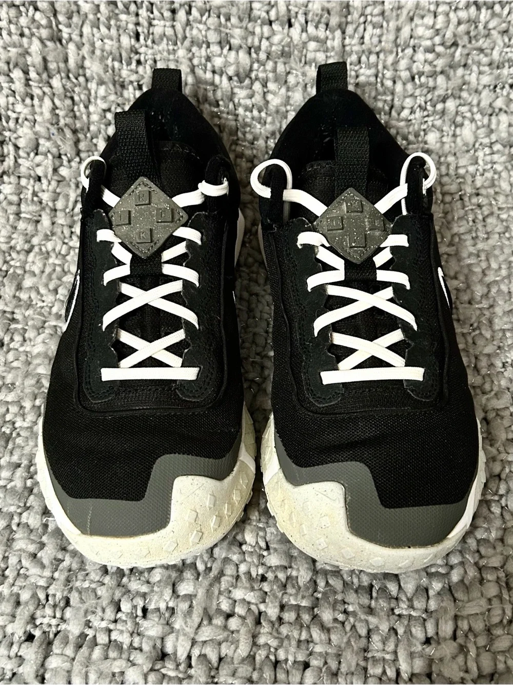 Nike Air Diamond Varsity Turf Low Black Baseball Shoes DZ0502-002 Men Sz 9